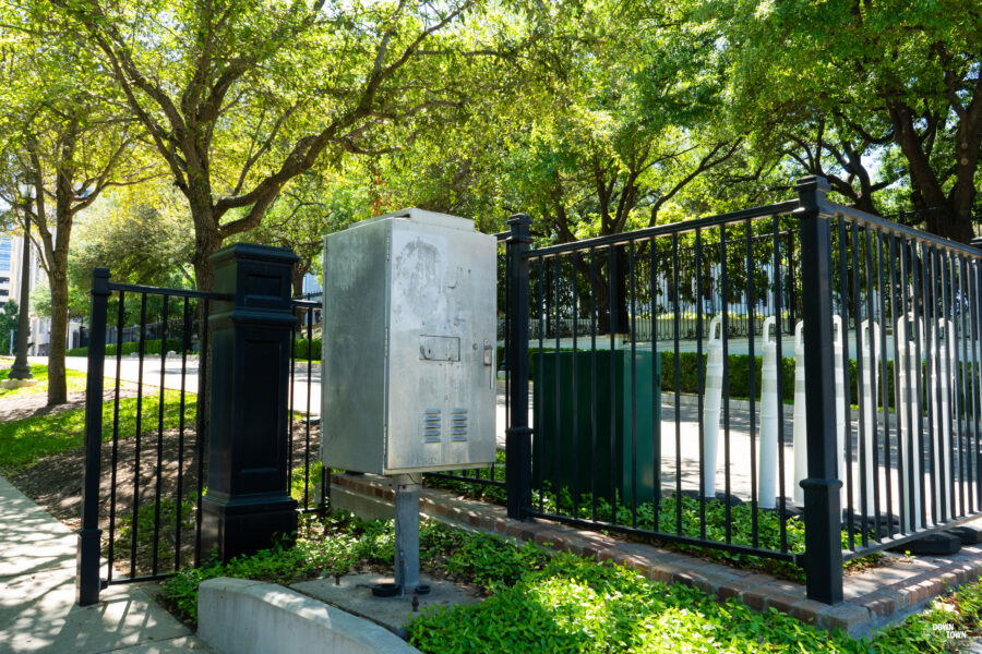 gelson w3ar3on3 artbox at the texas governors mansion on 11th street mini mural by the downtown austin alliance foundation writing on the walls