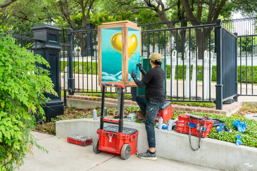 gelson w3ar3on3 artbox at the texas governors mansion on 11th street mini mural by the downtown austin alliance foundation writing on the walls